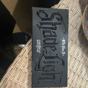 Kat Von D Black Contour Palette Compact
